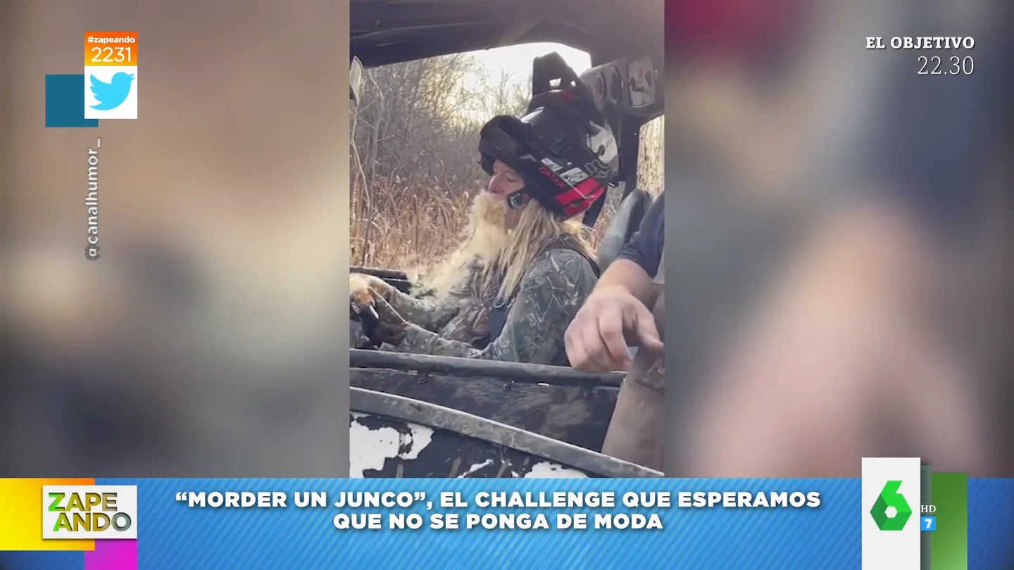 Vídeo viral de una joven mordiendo un junco Vídeo viral de una joven mordiendo un junco