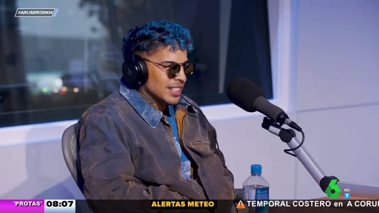 Rauw Alejandro habla de su "química loca" con Rosalía: "Ella me inspira" Rauw Alejandro habla de su "química loca" con Rosalía: "Ella me inspira"