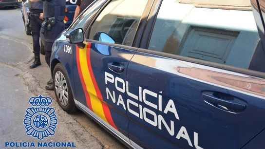 Vehículo de la Policía Nacional Vehículo de la Policía Nacional