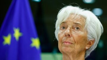 Christine Lagarde advierte de que ha aumentado el riesgo de recesión en la zona euro