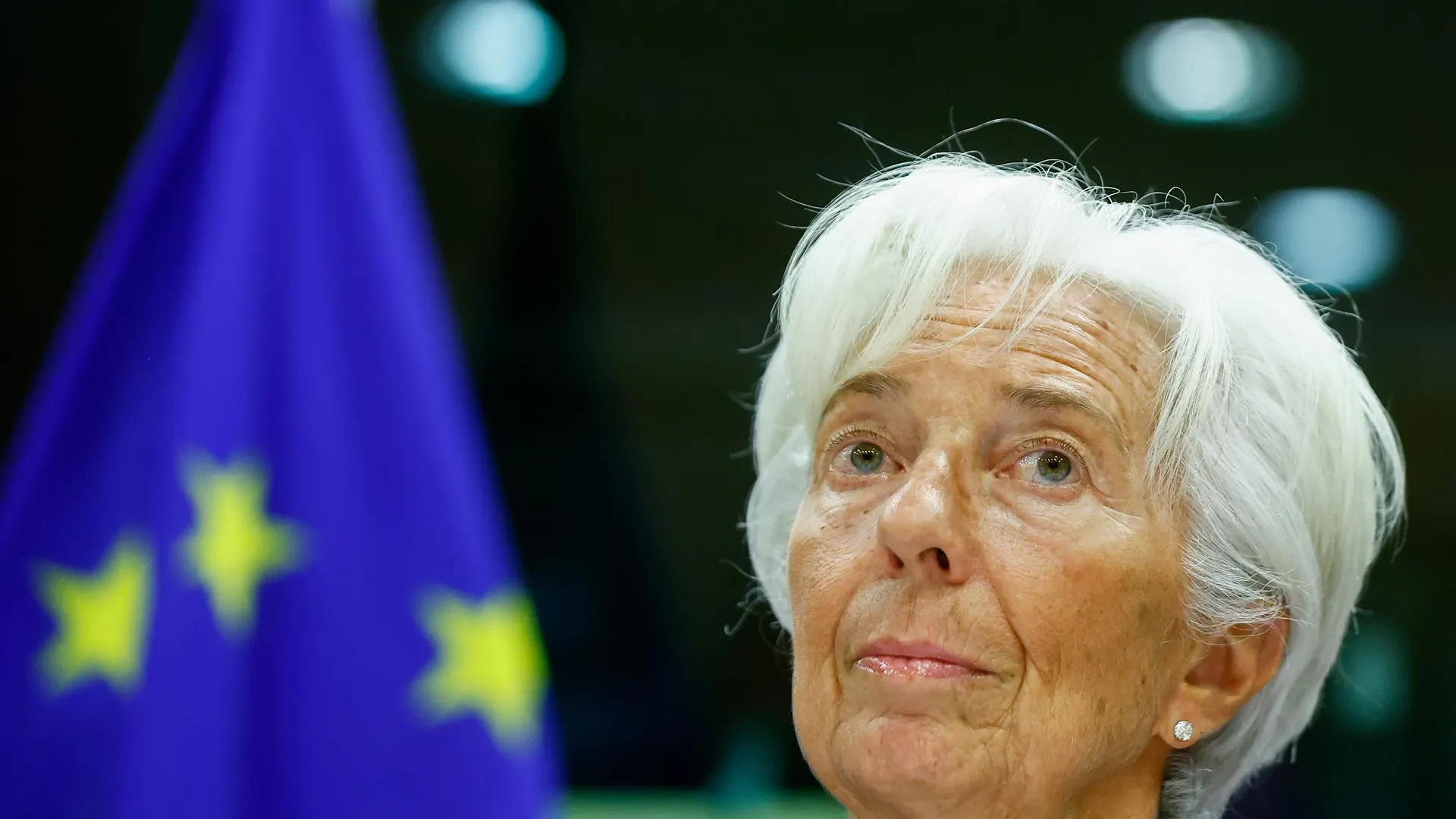 Christine Lagarde advierte de que ha aumentado el riesgo de recesión en la zona euro