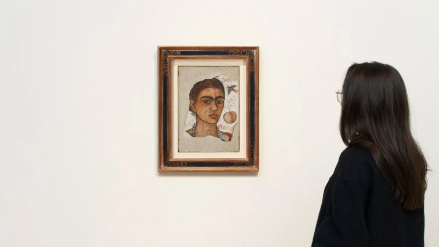 Vendida por más de ocho millones una pintura de Frida Kahlo que la artista tiró a la basura Vendida por más de ocho millones una pintura de Frida Kahlo que la artista tiró a la basura