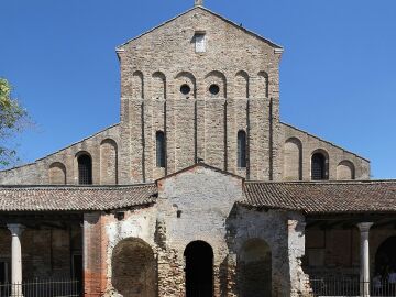 Basílica de Santa María Asunta: fue catedral y es uno de los edificos más antiguos del Véneto