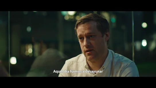 Las 32 horas que Qatar detuvo a un periodista noruego tras su reportaje: "No pudimos mandar la entrevista, se lo llevaron todo" Las 32 horas que Qatar detuvo a un periodista noruego tras su reportaje: "No pudimos mandar la entrevista, se lo llevaron todo"