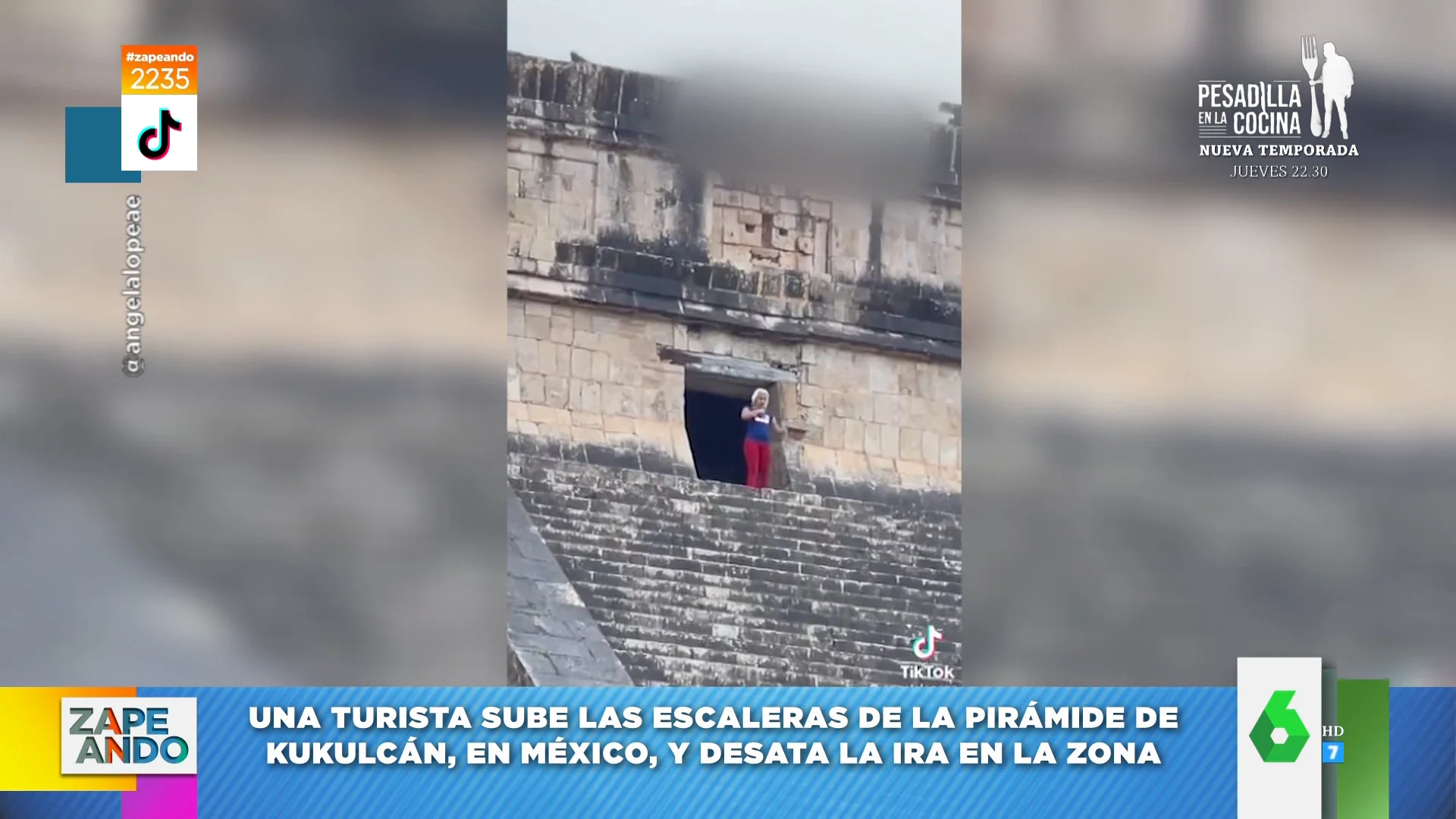 El viral de una mujer que sube las escaleras de la pirámide Kukulcán, en México,