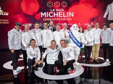 Galardonados en la Gala de la Guía Michelin 2023 con nuevas estrellas Galardonados en la Gala de la Guía Michelin 2023 con nuevas estrellas