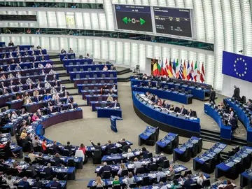 Fotografía de archivo de los eurodiputados durante una votación en el Parlamento Europeo