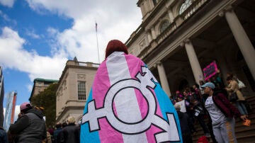 Una manifestación a favor de la gente trans en Nueva York en 2018