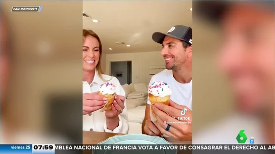 Un 'gender reveal' dulce y económico: así descubre esta pareja cuál será el sexo de su bebé Un 'gender reveal' dulce y económico: así descubre esta pareja cuál será el sexo de su bebé