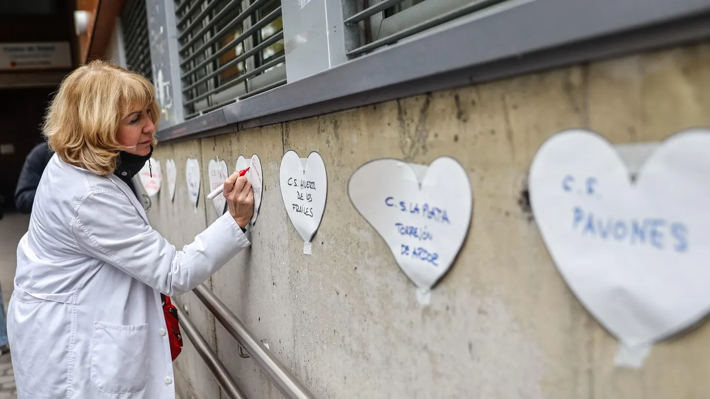 Quinto día de huelga en Madrid: los médicos señalan la desmemoria de la Consejería Quinto día de huelga en Madrid: los médicos señalan la desmemoria de la Consejería