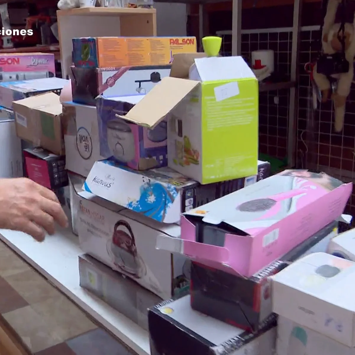 Almacén de Chollos revoluciona Linares con la primera tienda que vende  devoluciones de  - El NUEVO OBSERVADOR