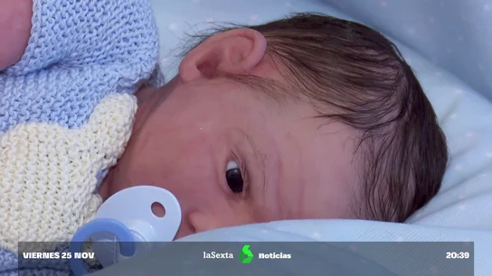 Así son los bebés hiperrealistas usados en terapias de personas con alzhéimer Así son los bebés hiperrealistas usados en terapias de personas con alzhéimer