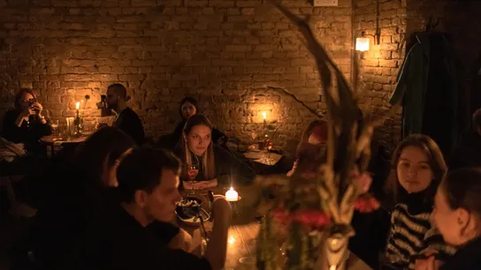 La luz, agua y calefacción vuelven a Kiev: los servicios básicos se han restablecido "casi por completo" La luz, agua y calefacción vuelven a Kiev: los servicios básicos se han restablecido "casi por completo"