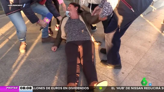 El funeral de Bernardo Pantoja: un último adiós repleto de polémica, reproches y desmayos El funeral de Bernardo Pantoja: un último adiós repleto de polémica, reproches y desmayos