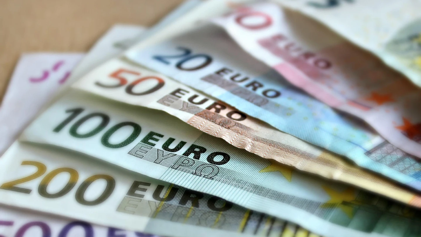 Billetes de euro en una imagen de archivo. Billetes de euro en una imagen de archivo.