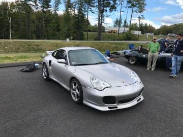 Si pensabas que usar un deportivo con asiduidad es una mala idea, este 911 Turbo con 1 millón de kilómetros te rompe los esquemas