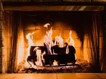 Convierte tu pantalla inteligente de Amazon en una chimenea Convierte tu pantalla inteligente de Amazon en una chimenea