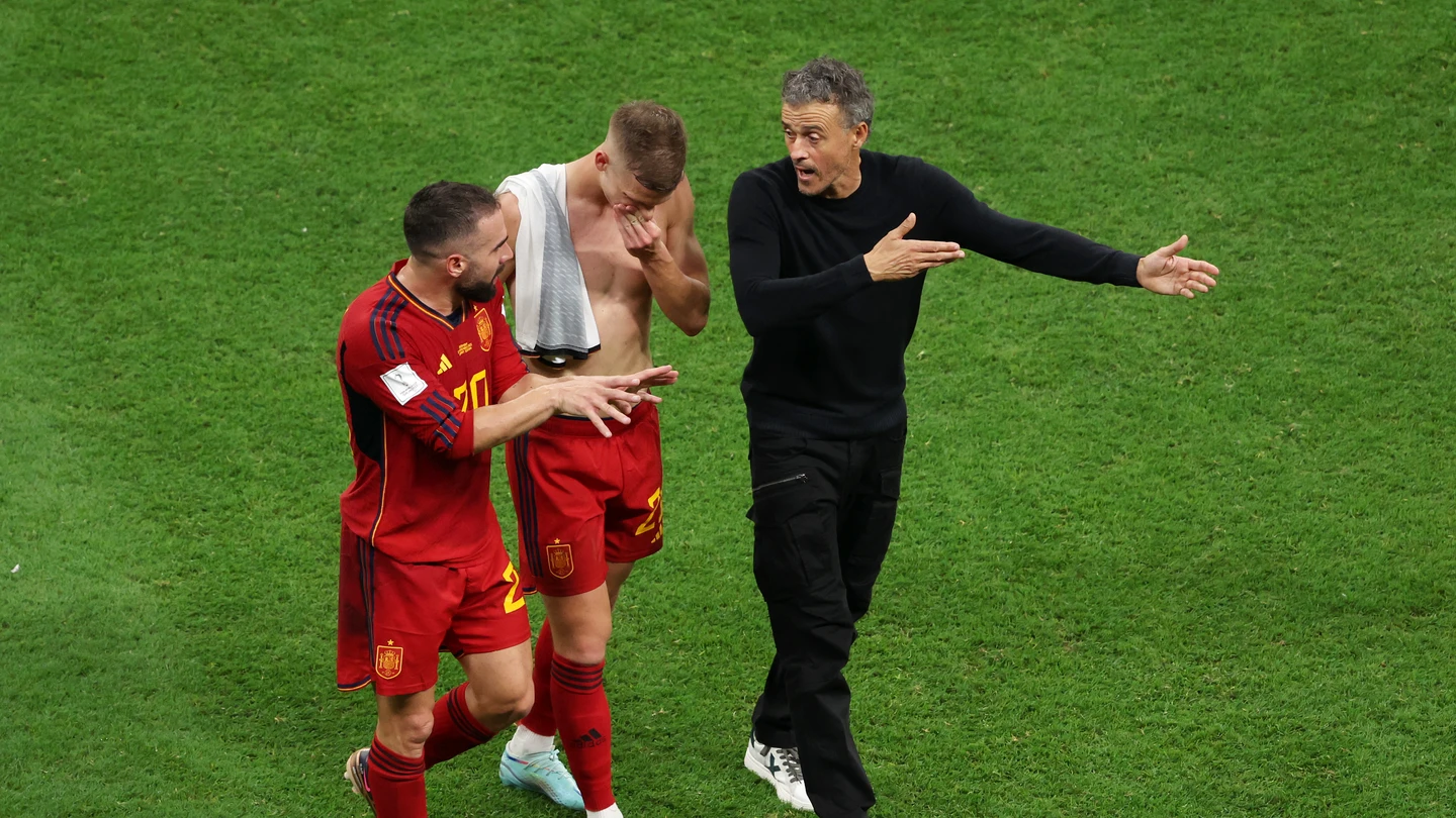 Carvajal, Dani Olmo y Luis Enrique Carvajal, Dani Olmo y Luis Enrique