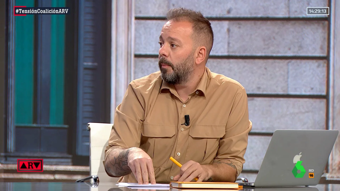 "No es una coalición, es un tripartito": la teoría de Antonio Maestre sobre el futuro del Gobierno "No es una coalición, es un tripartito": la teoría de Antonio Maestre sobre el futuro del Gobierno