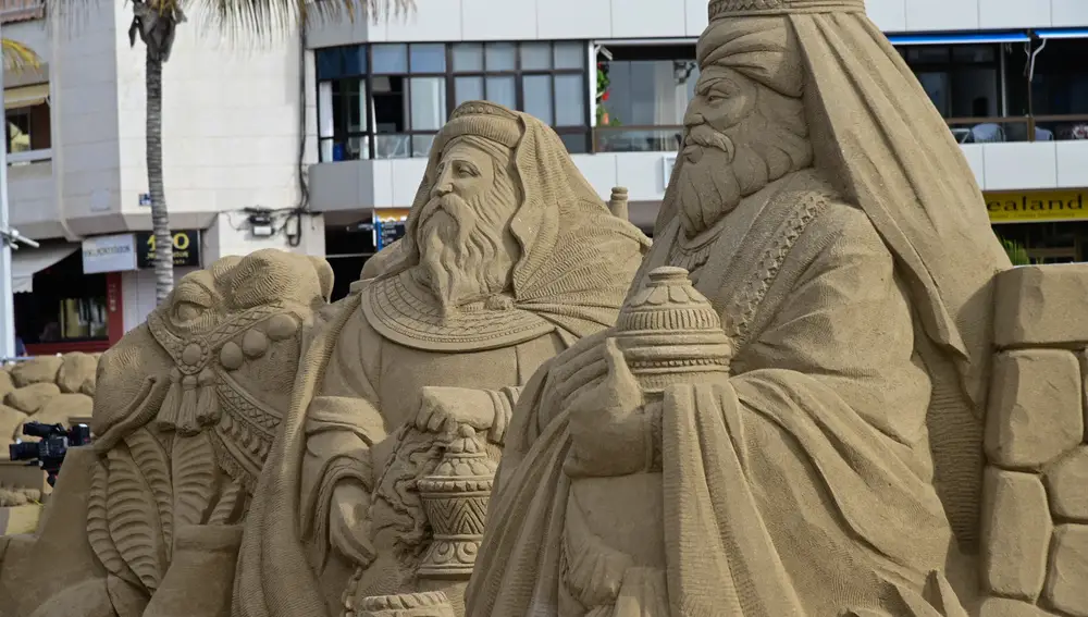 Reyes Magos en el Belén de arena de Las Palmas de Gran Canaria