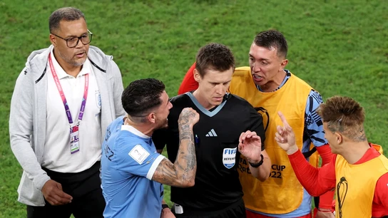 Giménez se encara contra el árbitro Giménez se encara contra el árbitro