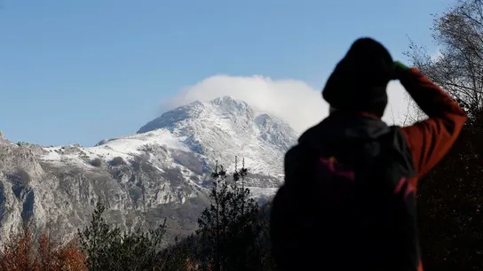 La nieve y las bajas temperaturas ponen en riesgo amarillo a seis provincias del norte y este de España La nieve y las bajas temperaturas ponen en riesgo amarillo a seis provincias del norte y este de España