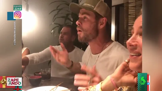 El divertido vídeo de Chris Hemsworth cazando comida en el aire mientras Elsa Pataky no puede contener la risa El divertido vídeo de Chris Hemsworth cazando comida en el aire mientras Elsa Pataky no puede contener la risa