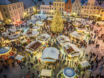 ¿Sabías que Tallin, capital de Estonia, celebra su Mercado de Navidad desde el S.XV? ¿Sabías que Tallin, capital de Estonia, celebra su Mercado de Navidad desde el S.XV?