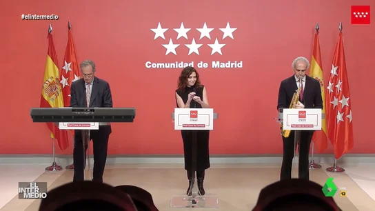 Vídeo manipulado - Ayuso imita a Ana Torroja y canta por sorpresa un tema de Mecano ante los medios Vídeo manipulado - Ayuso imita a Ana Torroja y canta por sorpresa un tema de Mecano ante los medios