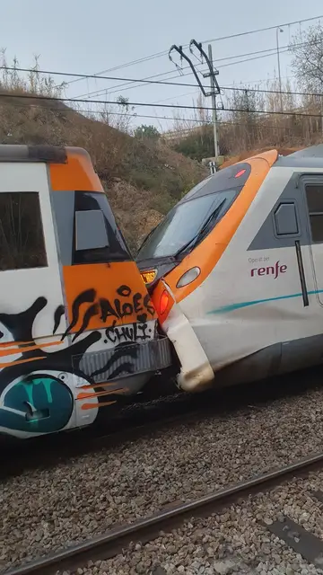 Los trenes colisionados en Motcada, Barcelona Los trenes colisionados en Motcada, Barcelona