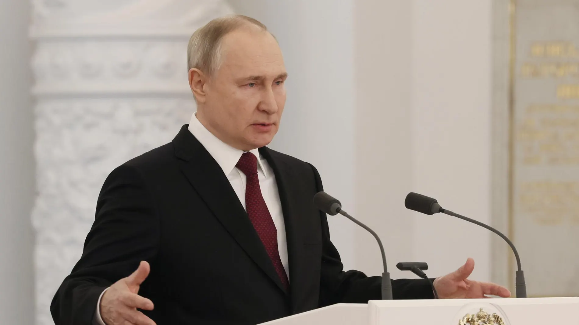 Los rusos piden negociaciones mientras que Putin prepara una guerra larga