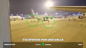 Imagen del momento de la fuga en el aeropuerto de El Prat