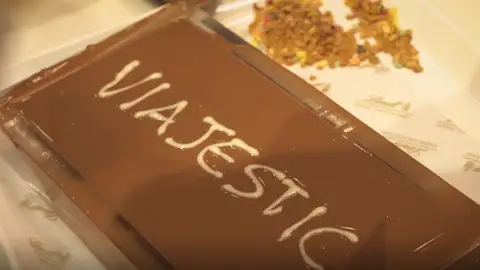 Tableta de chocolate hecha en Home of Chocolate de Lindt Tableta de chocolate hecha en Home of Chocolate de Lindt