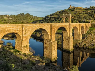 Puente romano de Alcántara, en Cáceres Puente romano de Alcántara, en Cáceres