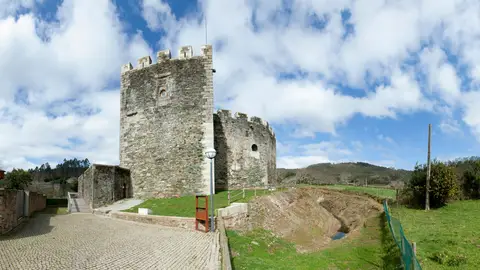 Castillo de Moeche, en Ferrol Castillo de Moeche, en Ferrol