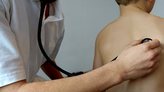 Sanidad mantiene una "vigilancia activa" ante la posible aparición de nuevos casos de estreptococo A Sanidad mantiene una "vigilancia activa" ante la posible aparición de nuevos casos de estreptococo A