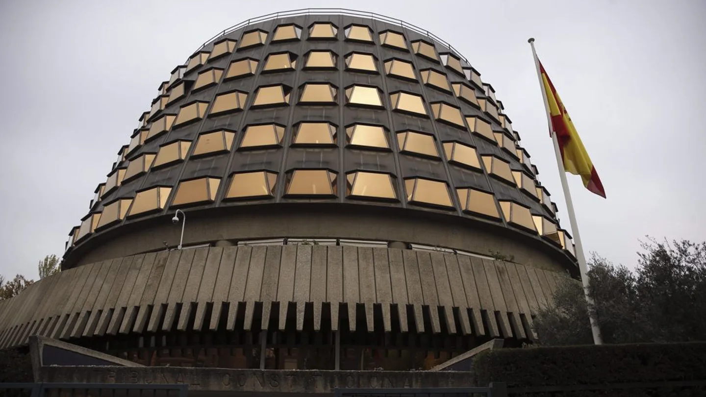 Imagen de archivo de la fachada exterior del Tribunal Constitucional Imagen de archivo de la fachada exterior del Tribunal Constitucional