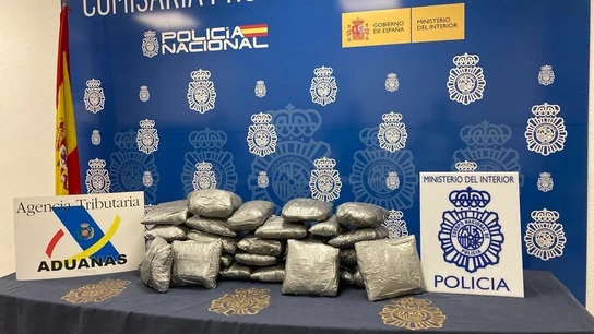 Nueva ruta de la droga: interceptan en Cádiz un velero cargado de MDMA con destino a Sudamérica Nueva ruta de la droga: interceptan en Cádiz un velero cargado de MDMA con destino a Sudamérica