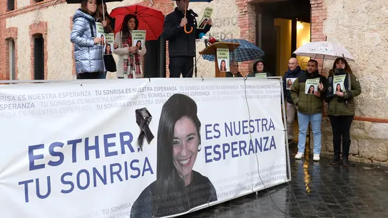 El lamento de una amiga de Esther López: "Nadie entiende cómo el sospechoso sigue campando por Traspinedo" El lamento de una amiga de Esther López: "Nadie entiende cómo el sospechoso sigue campando por Traspinedo"