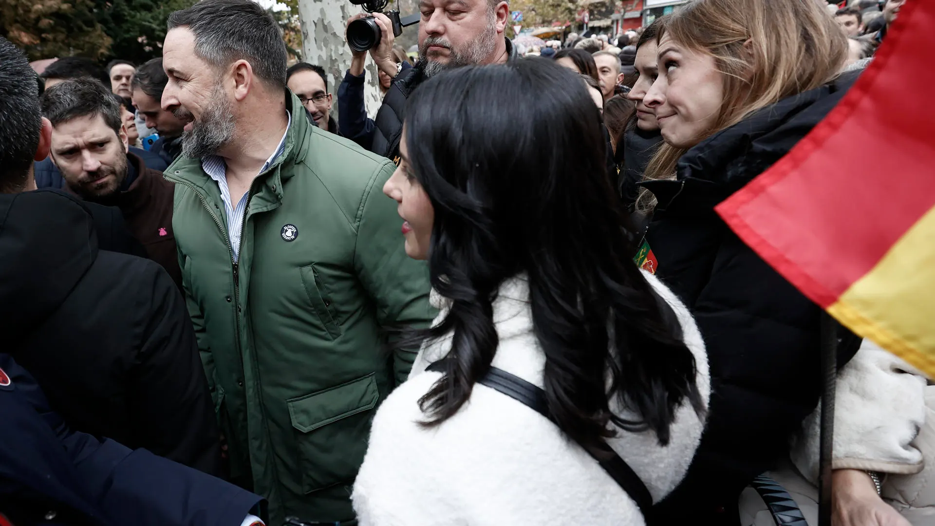 PP, C's y Vox apoyan a la Guardia Civil en una manifestación contra el traspaso de competencias de tráfico