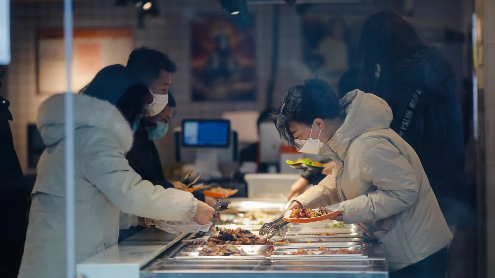 Personas en un restaurante en China