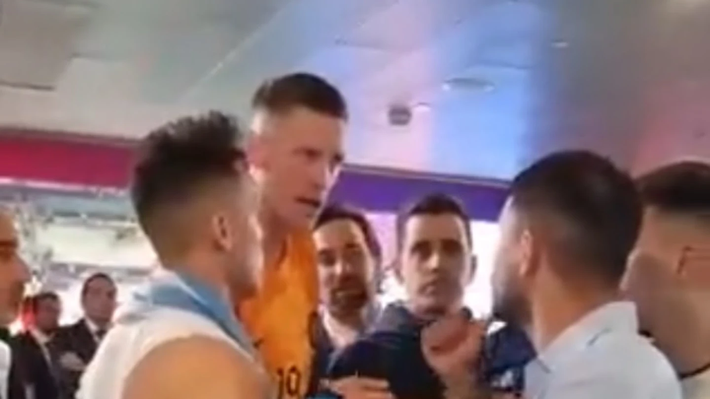 Weghorst, Lautaro Martínez, Kun Agüero y Lisandro Martínez Weghorst, Lautaro Martínez, Kun Agüero y Lisandro Martínez