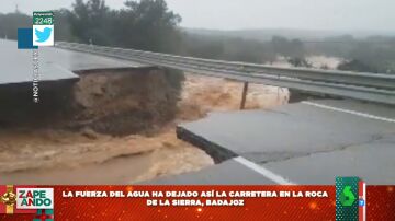 El impactante socavón que deja la fuerza del agua en una carretera de Badajoz por la borrasca Efraín