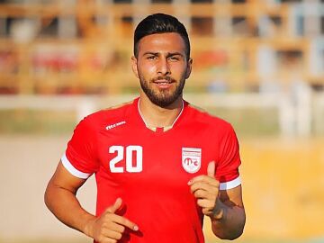 El jugador Amir Nasr-Azadani