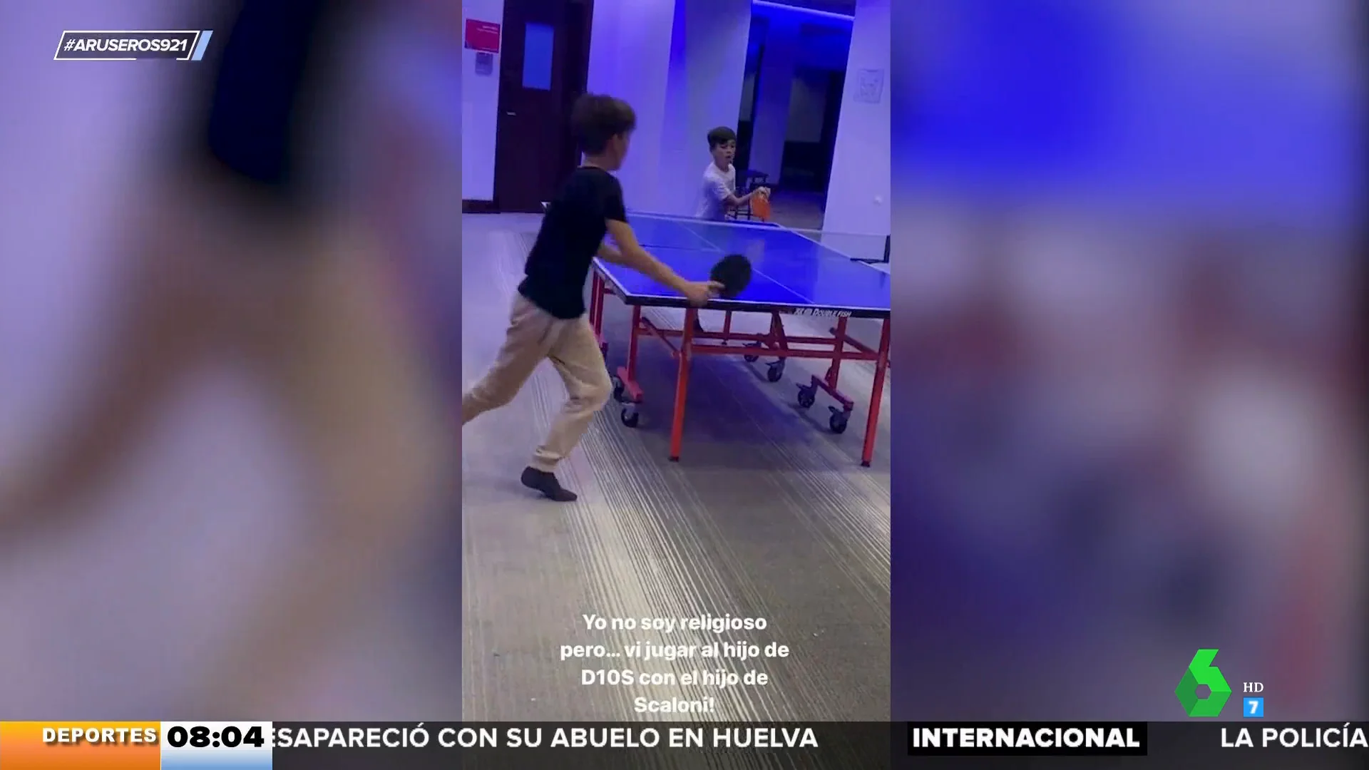 Ian Scaloni y Thiago Messi disputan un divertido partido de ping-pong