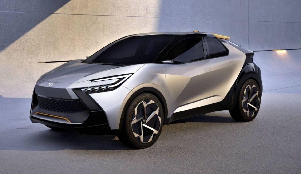 Toyota adelanta el futuro del C-HR, que ser&aacute; m&aacute;s moderno y enchufable