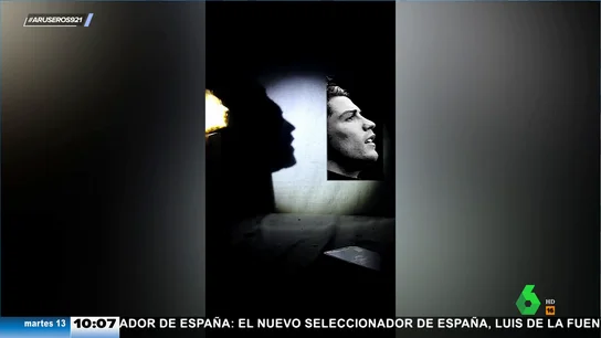 Un artista chino crea un retrato de Cristiano Ronaldo mordiendo una manzana Un artista chino crea un retrato de Cristiano Ronaldo mordiendo una manzana