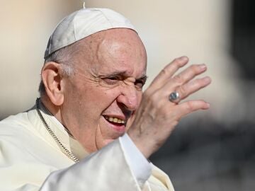 Pope Francis suffers from infectious “bronchitis” and reacts well to antibiotics