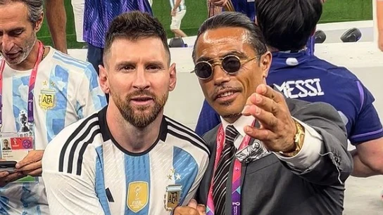 'Salt Bae', con Leo Messi 'Salt Bae', con Leo Messi