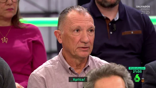 Antonio, camionero: "Hemos subsistido gracias a la bonificación de los 20 céntimos. Si la quitan sería inasumible" Antonio, camionero: "Hemos subsistido gracias a la bonificación de los 20 céntimos. Si la quitan sería inasumible"